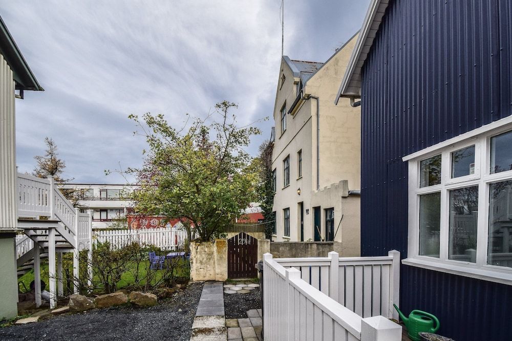 undefined Apartment B29 2