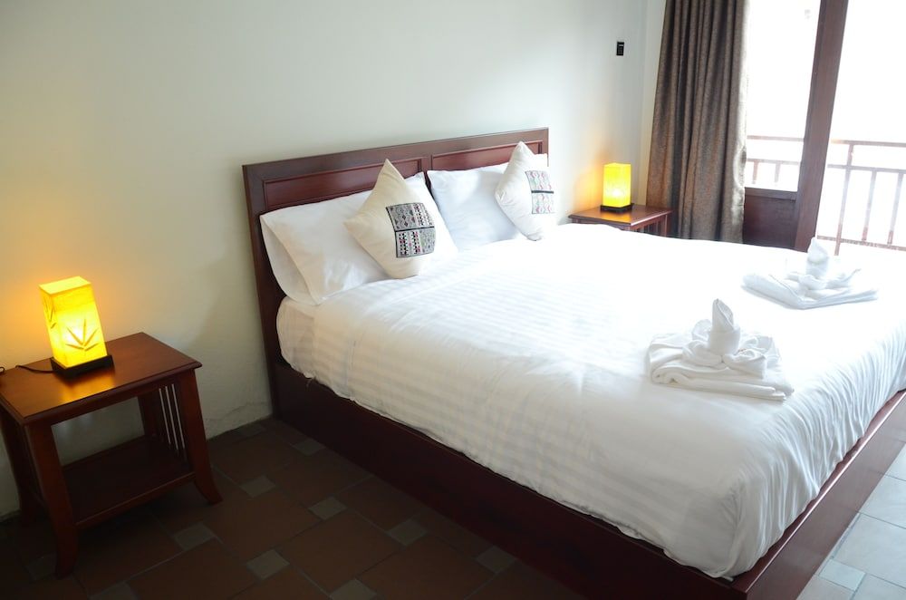Saksiri Riverside Boutique Hotel Deluxe Twin Room, 2 Twin Beds 8
