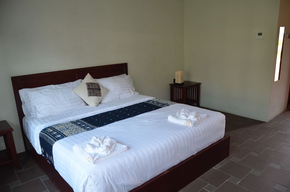 Saksiri Riverside Boutique Hotel Deluxe Room, 1 Queen Bed 5