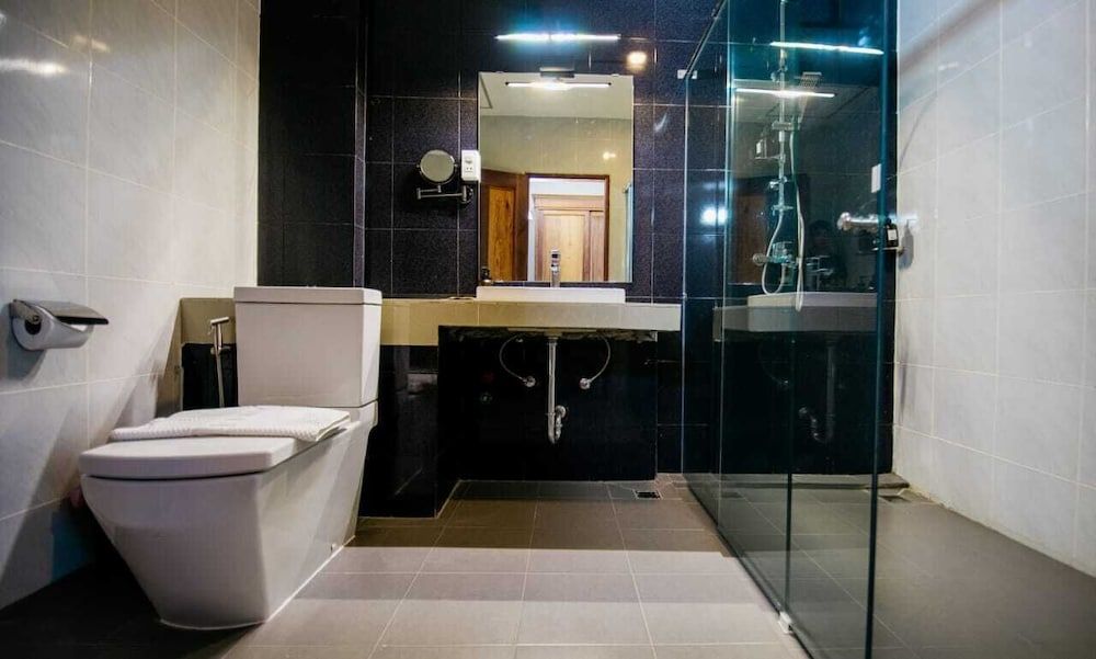 Sisombat Plaza Hotel Superior Double Room 5