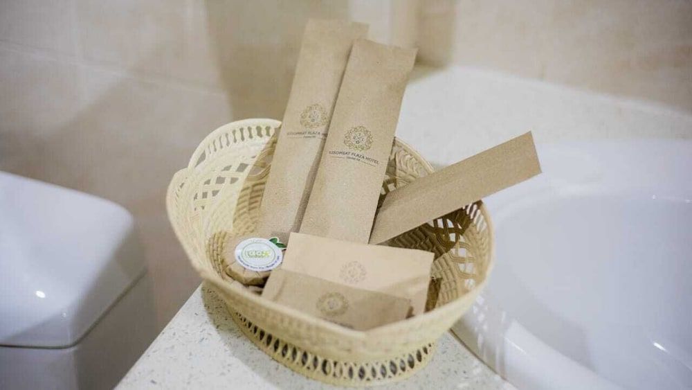 Sisombat Plaza Hotel Standard Triple Room 9