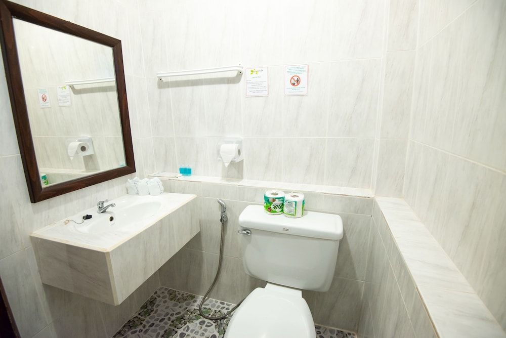 Jasmine Ville Guesthouse Deluxe Triple Room 7