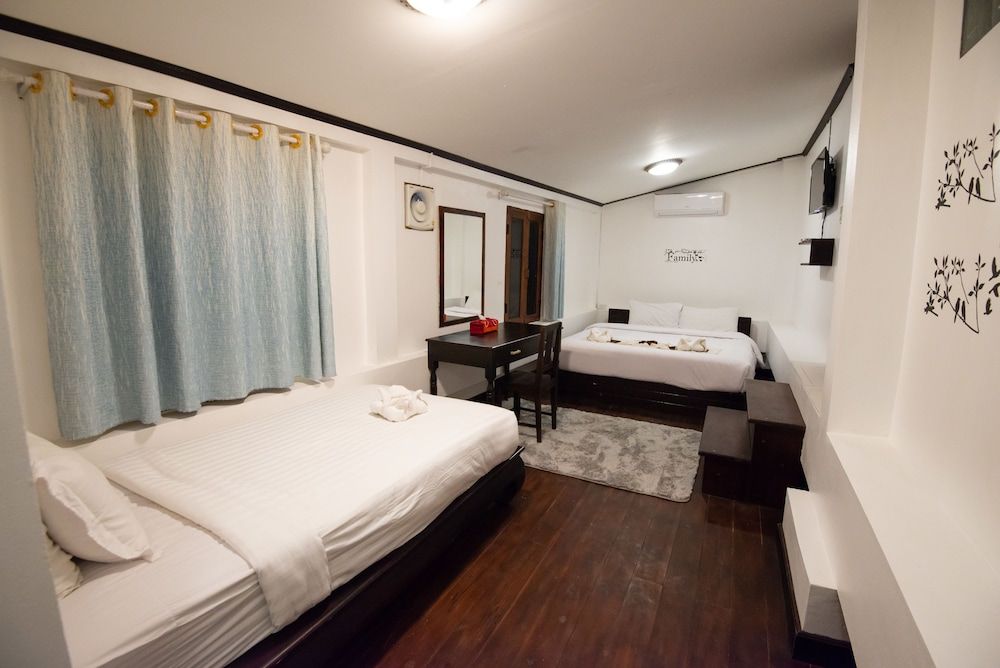 Jasmine Ville Guesthouse Deluxe Triple Room 3
