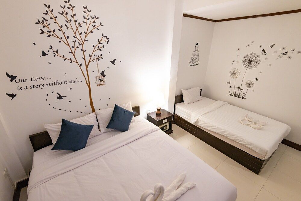 Jasmine Ville Guesthouse Classic Triple Room 4