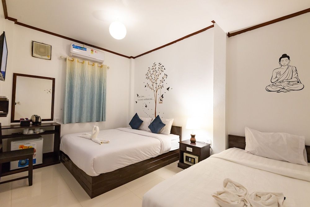 Jasmine Ville Guesthouse Classic Triple Room 5