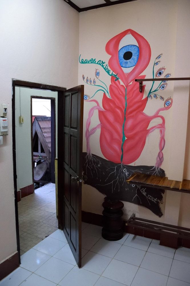 undefined Manotemple house 2
