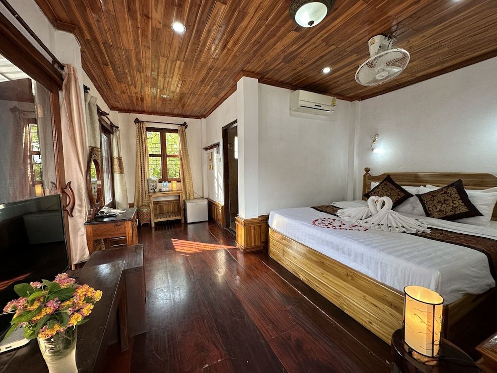 Villa Thida Mekong Riverside