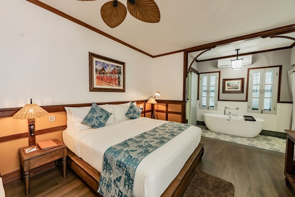 Mybanlao Hotel Courtyard Suite King Room 9