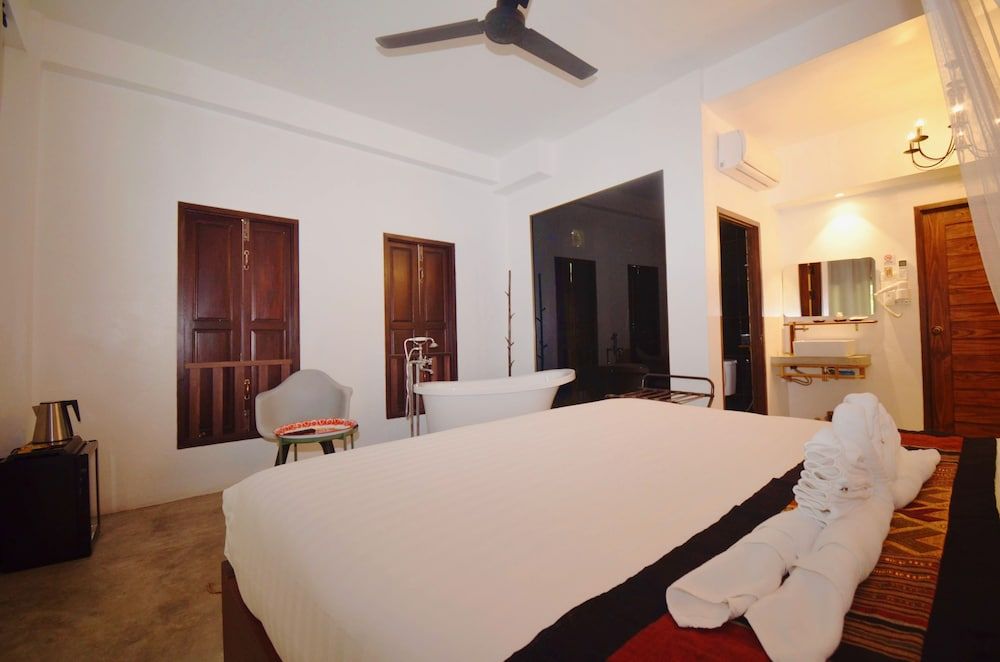 undefined Moonlight Champa Riverview 2