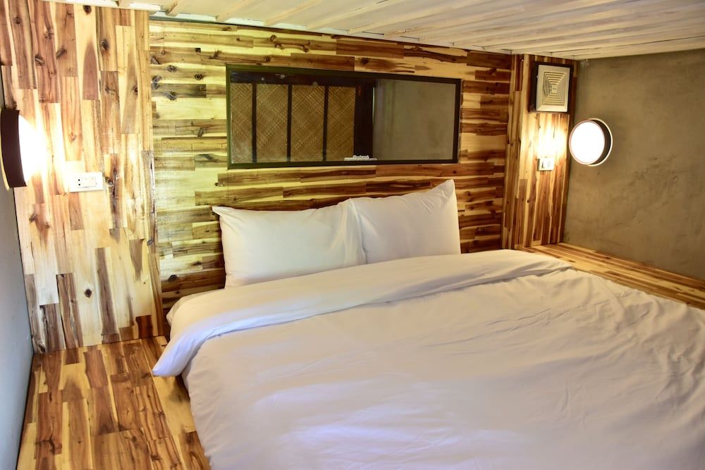 Mad Monkey Luang Prabang 1 Double Bed in Standard 8 Bed Dorm 3