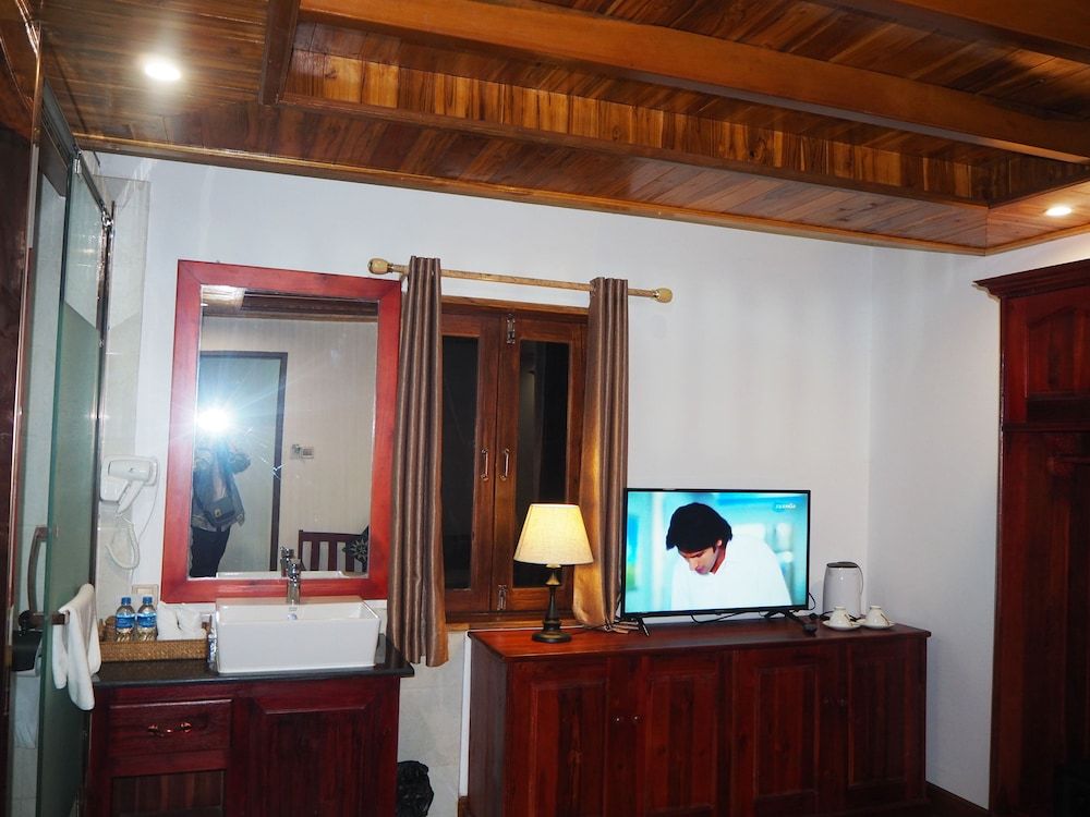 undefined Wisdom Mystery Hotel