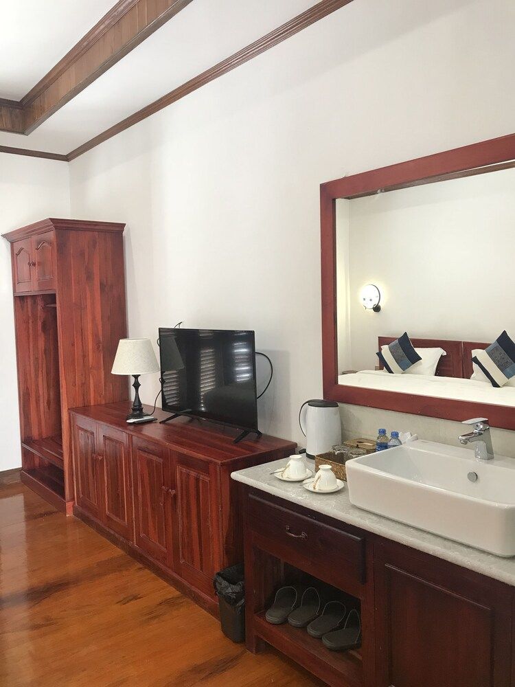 undefined Wisdom Mystery Hotel 4