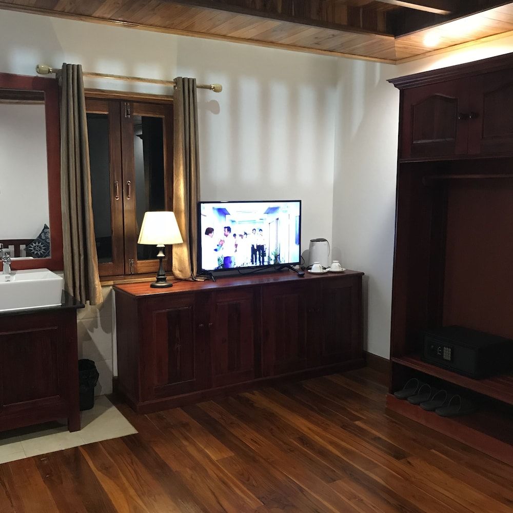 undefined Wisdom Mystery Hotel 3