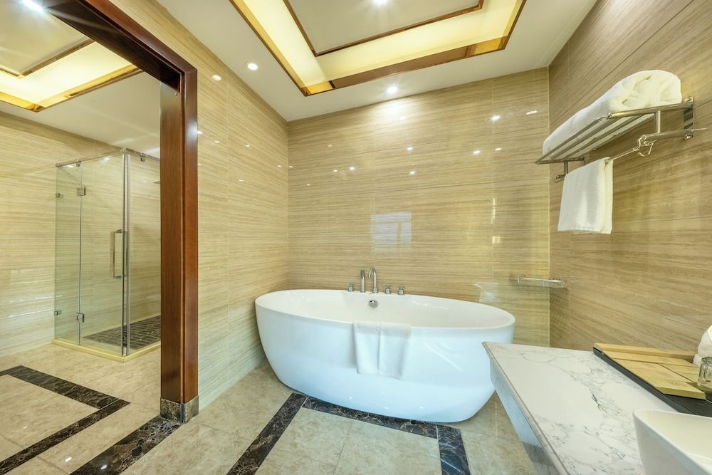 Executive Suite City View