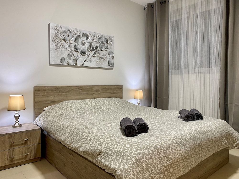 Apartment (1 Bedroom)