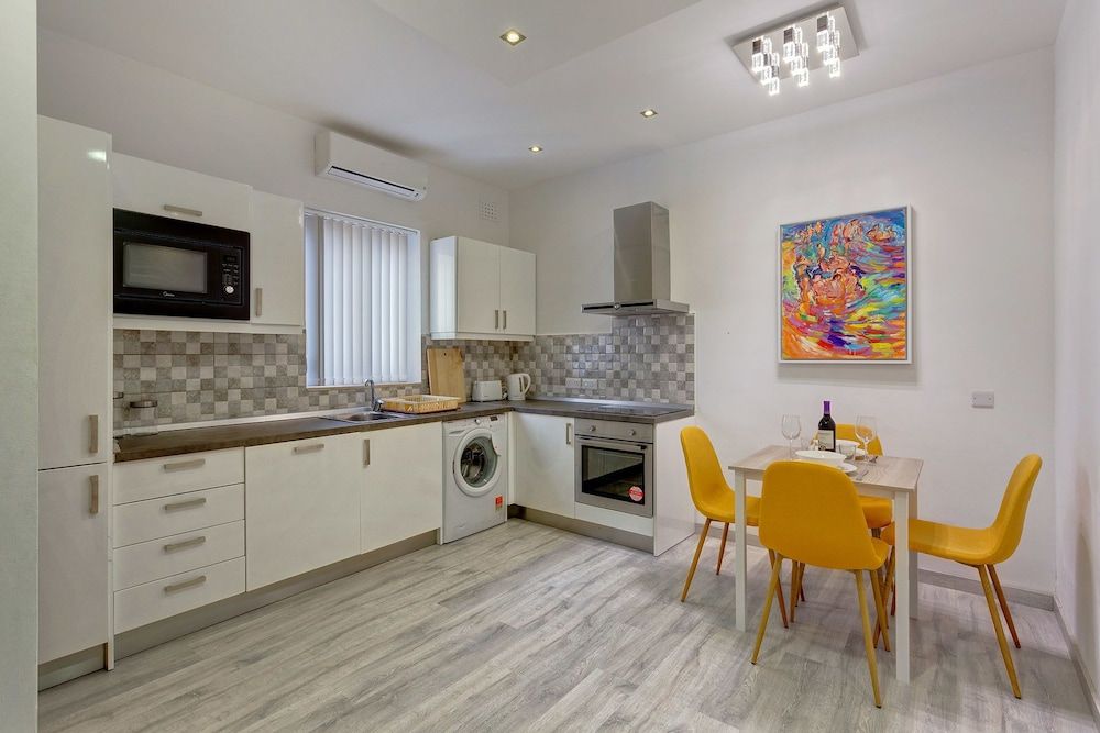 Apartment (1 Bedroom)
