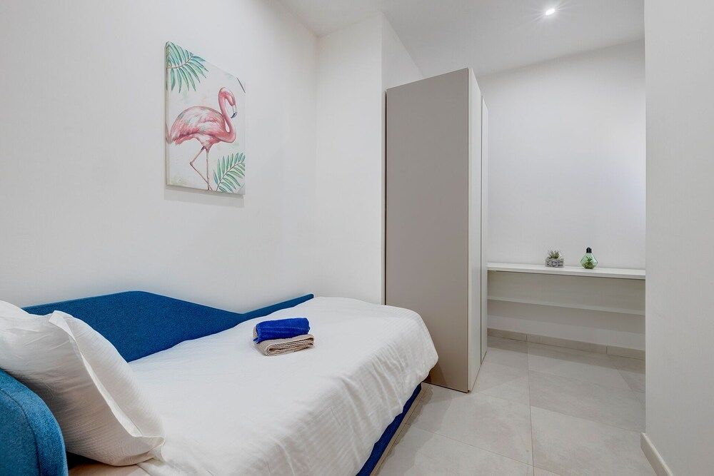 Apartment (2 Bedrooms)