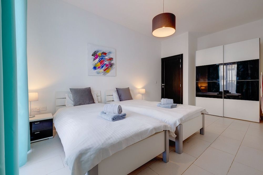 Apartment (2 Bedrooms)