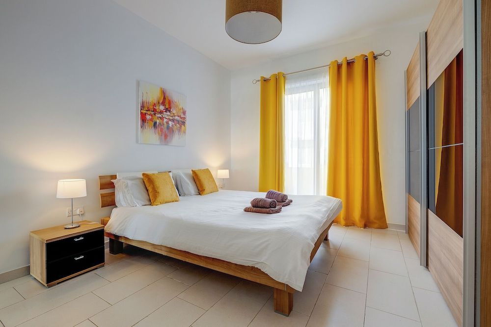 Apartment (2 Bedrooms)