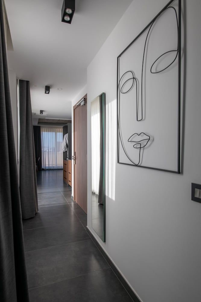 Marea Boutique Hotels Presidential Double Room, 1 King Bed 9