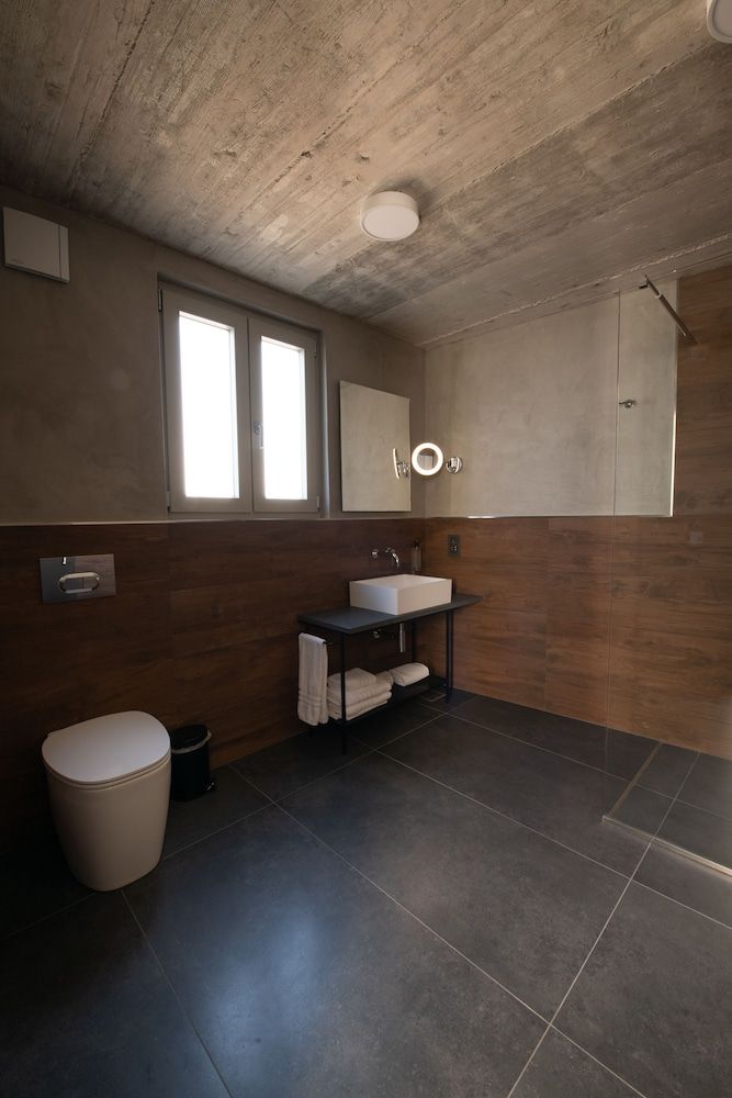 Marea Boutique Hotels Presidential Double Room, 1 King Bed 6