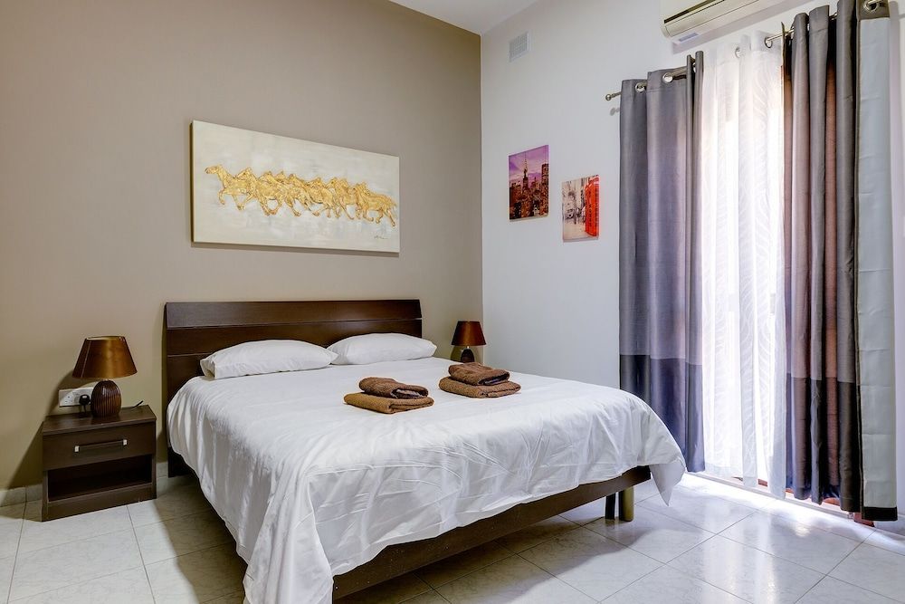 Apartment (1 Bedroom)