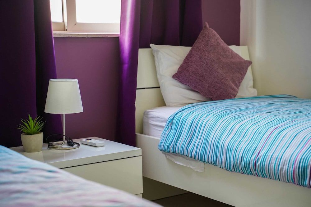 Basic Apartment, Multiple Beds