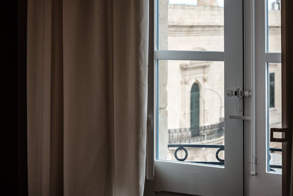 Hotel Pjazza Merkanti - Boutique Living Presidential Double or Twin Room 5