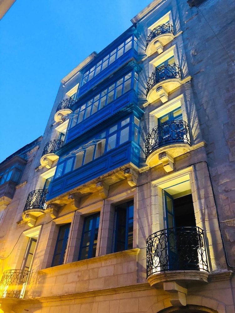 Primary image