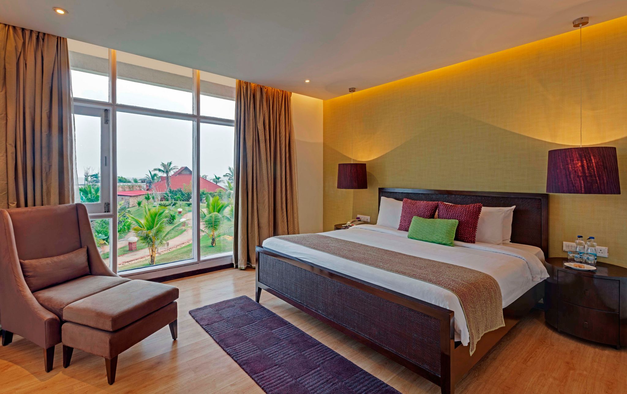 Deluxe Queen Room