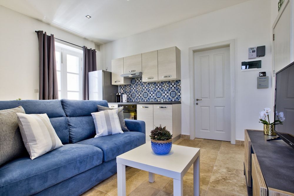 Ursula Suites- Self Catering Apartments- Valletta- by Tritoni Hotels Deluxe Apartment 12