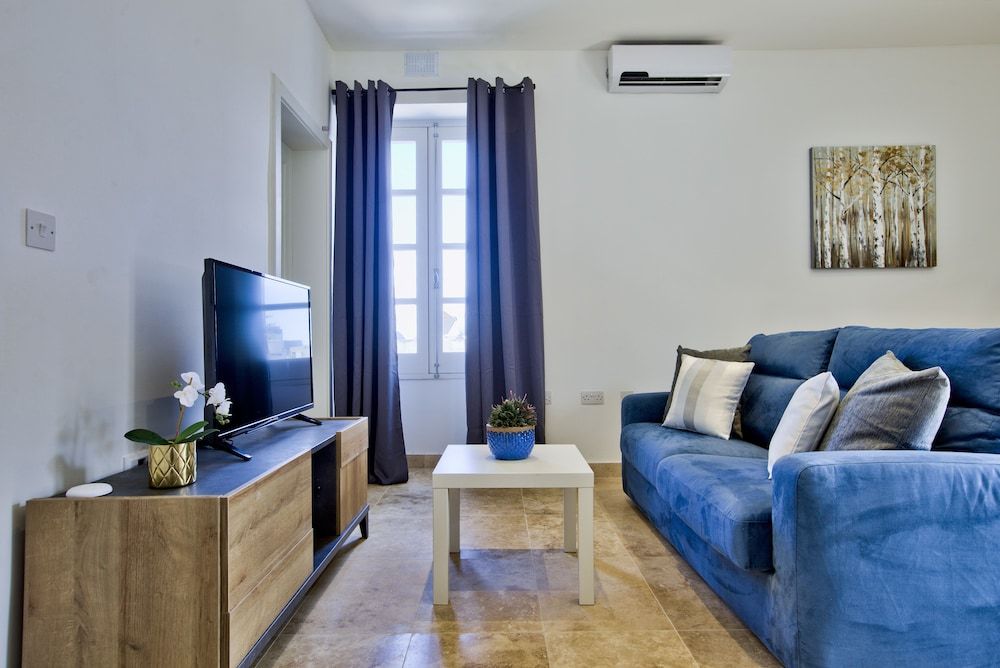 Ursula Suites- Self Catering Apartments- Valletta- by Tritoni Hotels Deluxe Apartment 14