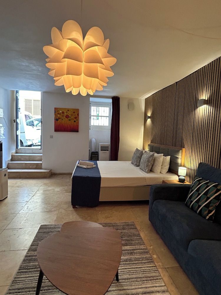 Ursula Suites- Self Catering Apartments- Valletta- by Tritoni Hotels Classic Studio Suite 4