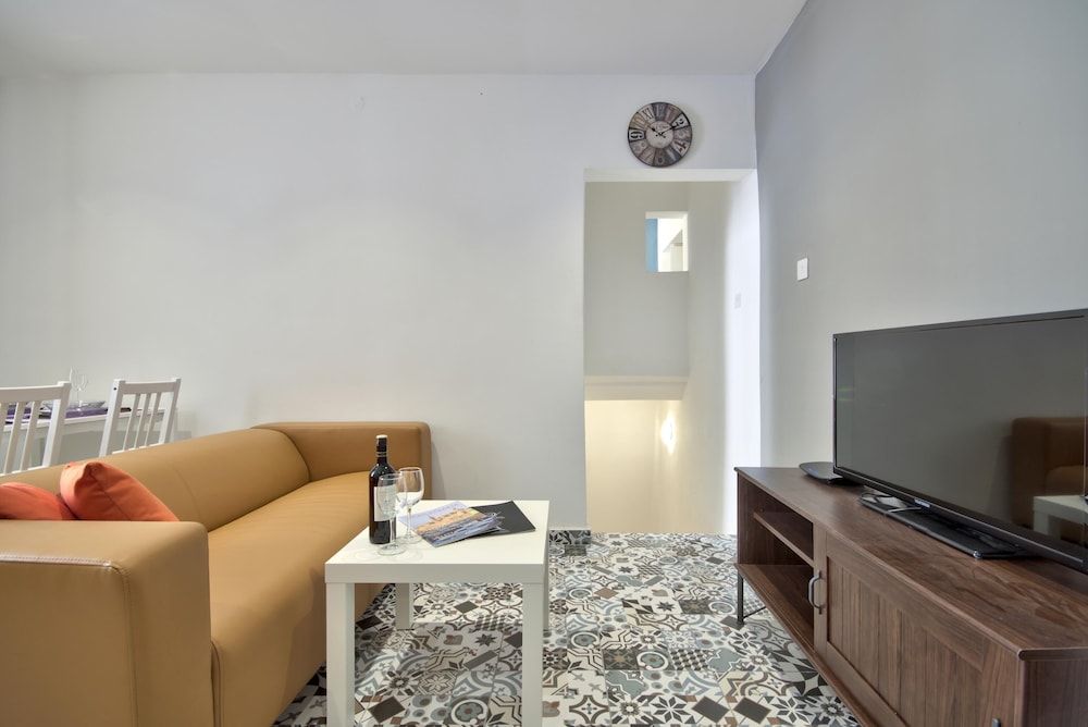 Borgo Suites - Self Catering Apartments - Valletta - by Tritoni Hotels Traditional Apartment 11