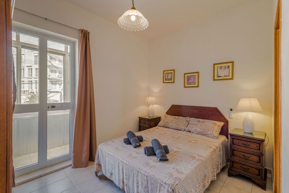 Apartment, 2 Bedrooms, Terrace, City View