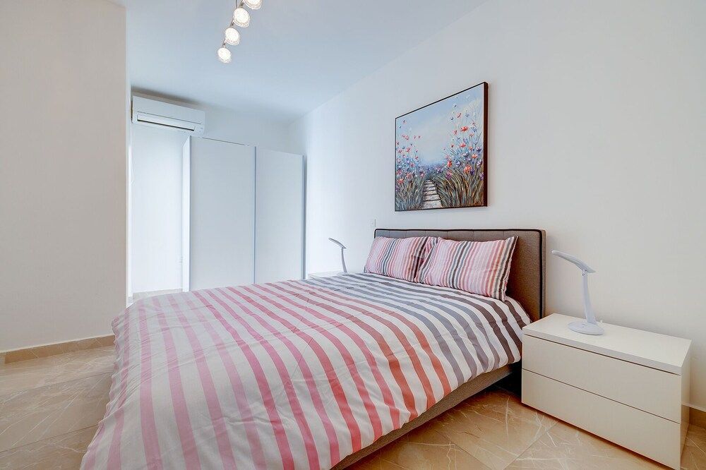 Apartment (3 Bedrooms)