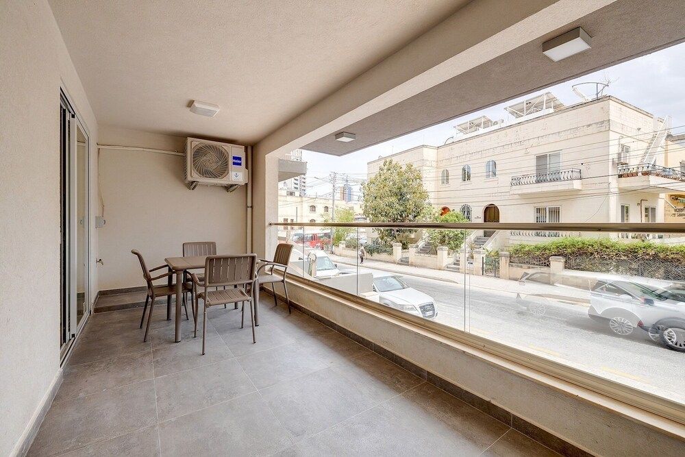 Apartment (1 Bedroom)