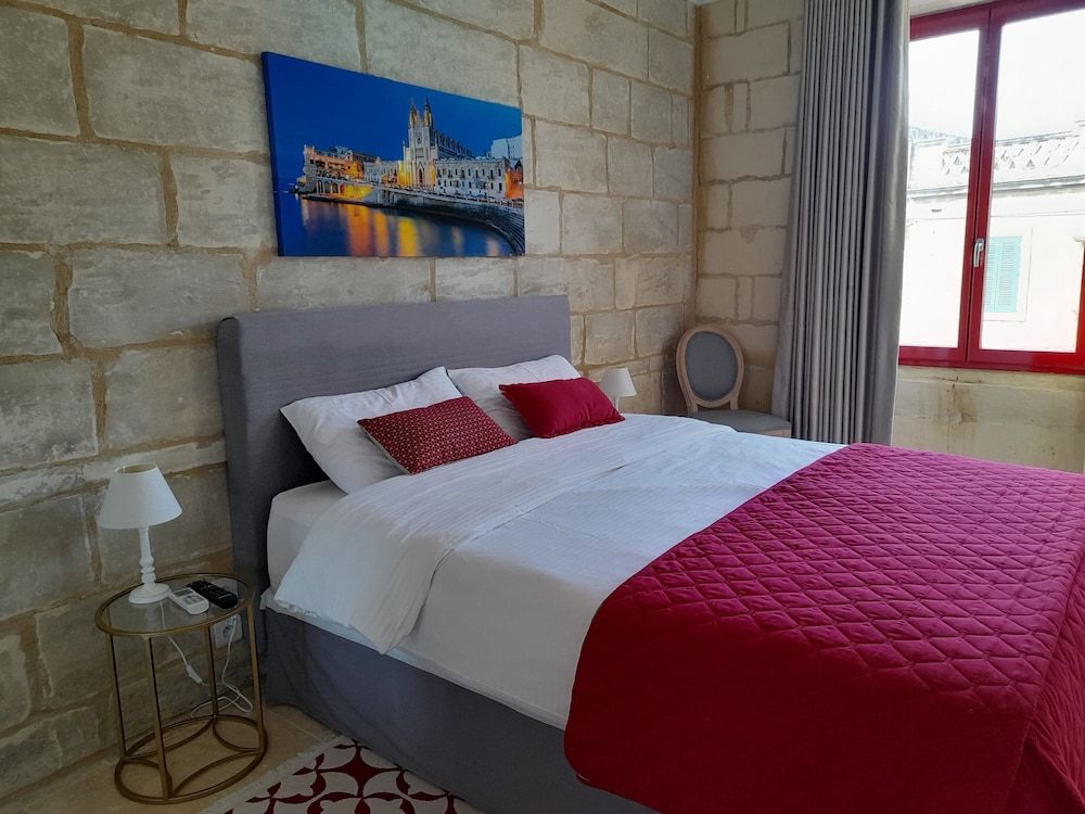 Palazzo Pisani Malta Boutique & Spa Deluxe Double Room 2