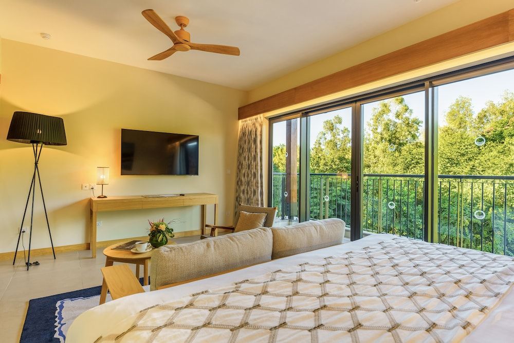 Superior Room (Forest Facing)