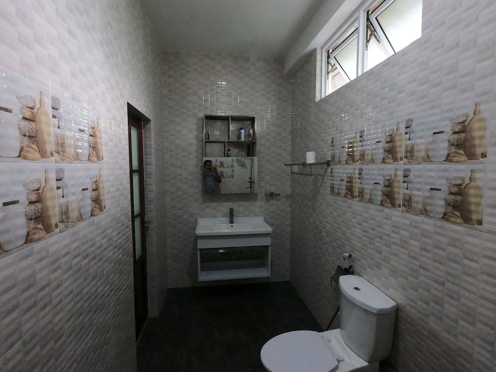 Dhangethi Inn Family Room 5