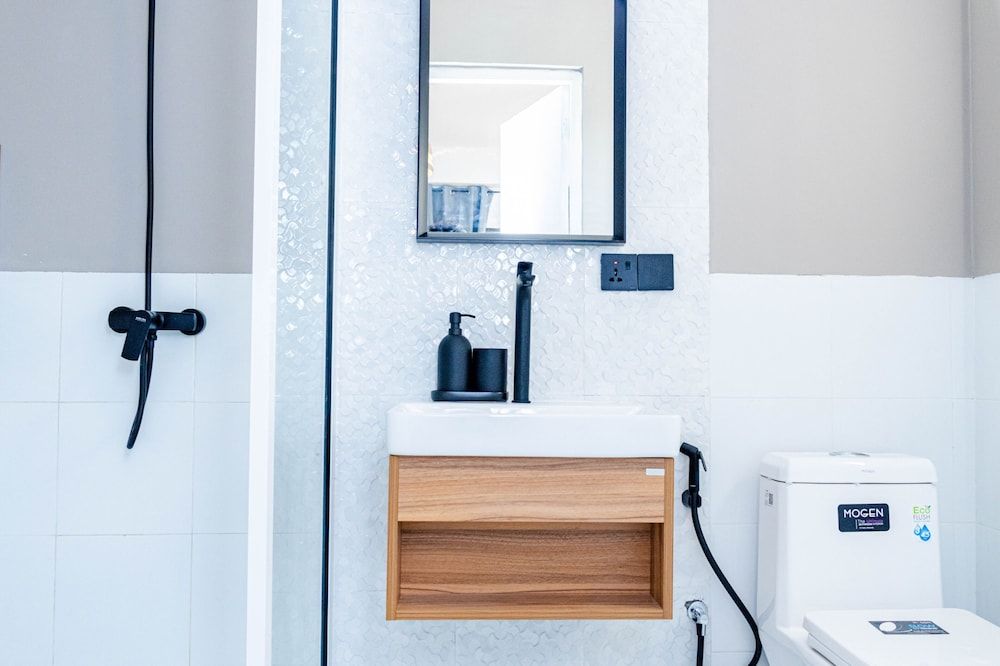 Ahiva Village Basic Twin Room 7