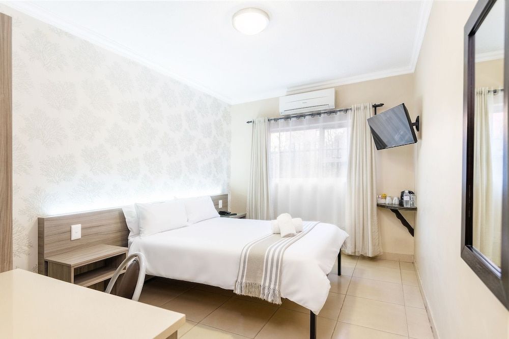 Auas City Hotel Double or Twin Room 2