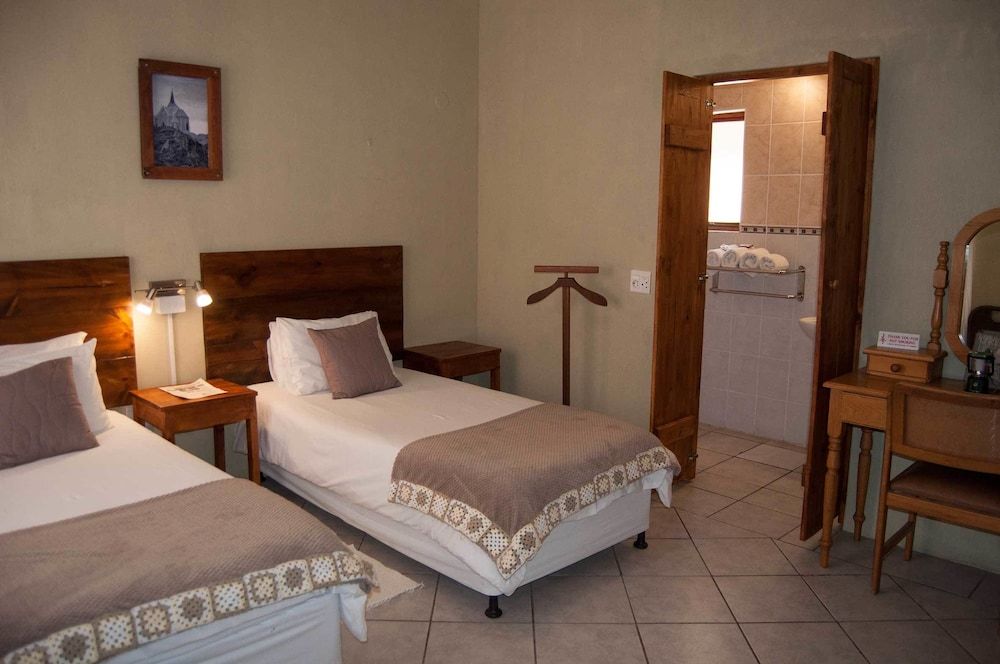 Obelix Guesthouse Standard Twin Room 2