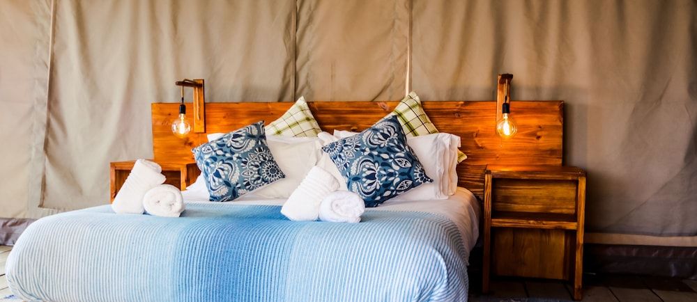 Ondudu Safari Lodge Honeymoon Tent 2