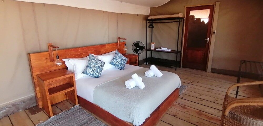 Ondudu Safari Lodge Honeymoon Tent