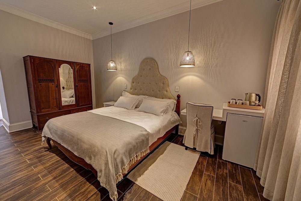 Lagoon Suites Boutique Hotel Standard Double Room 3