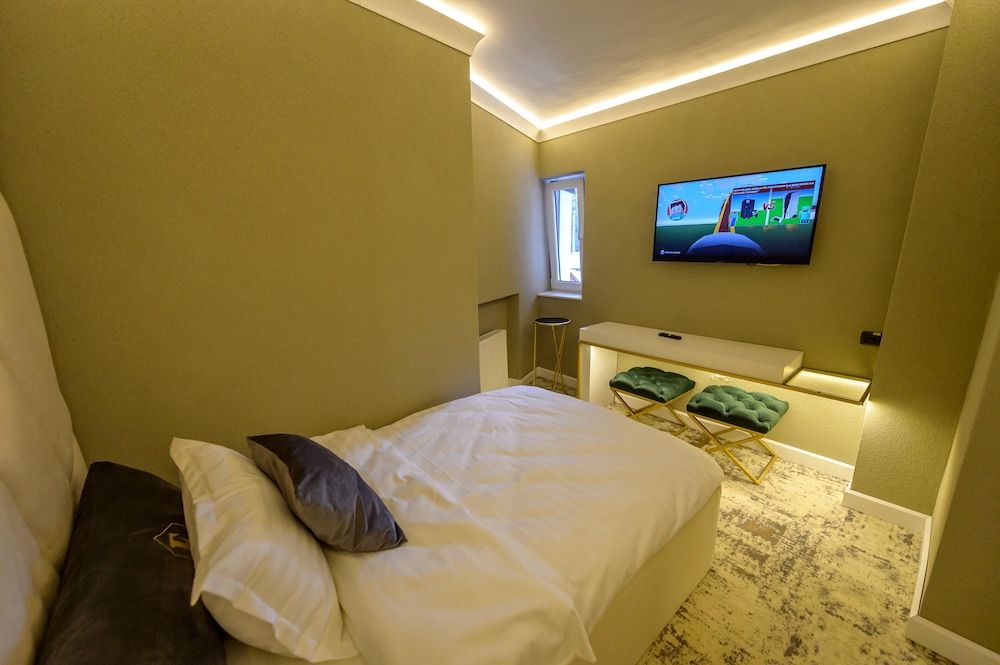 Elexus Basic Single Room 6