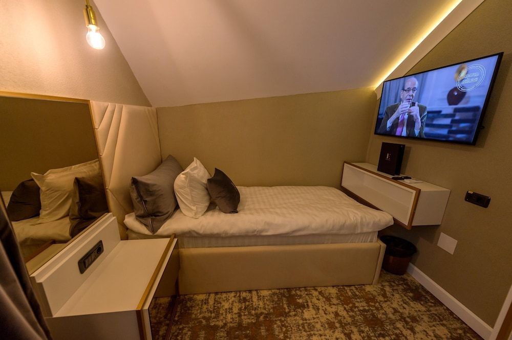 Elexus Basic Single Room 5