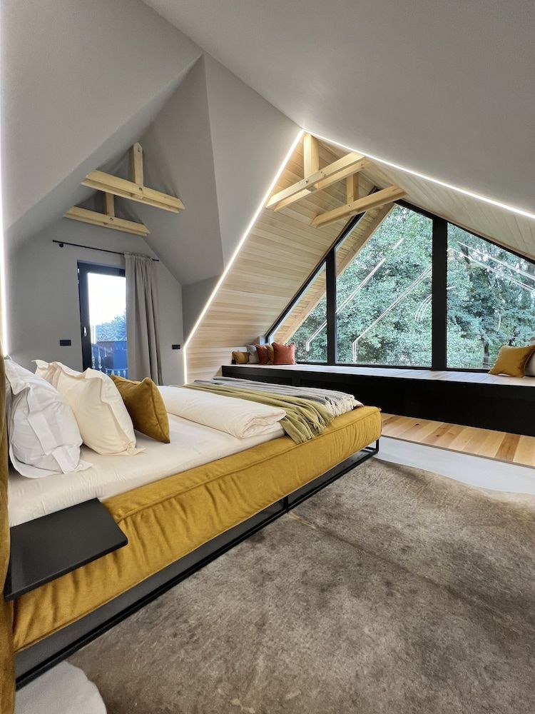 Junior Loft