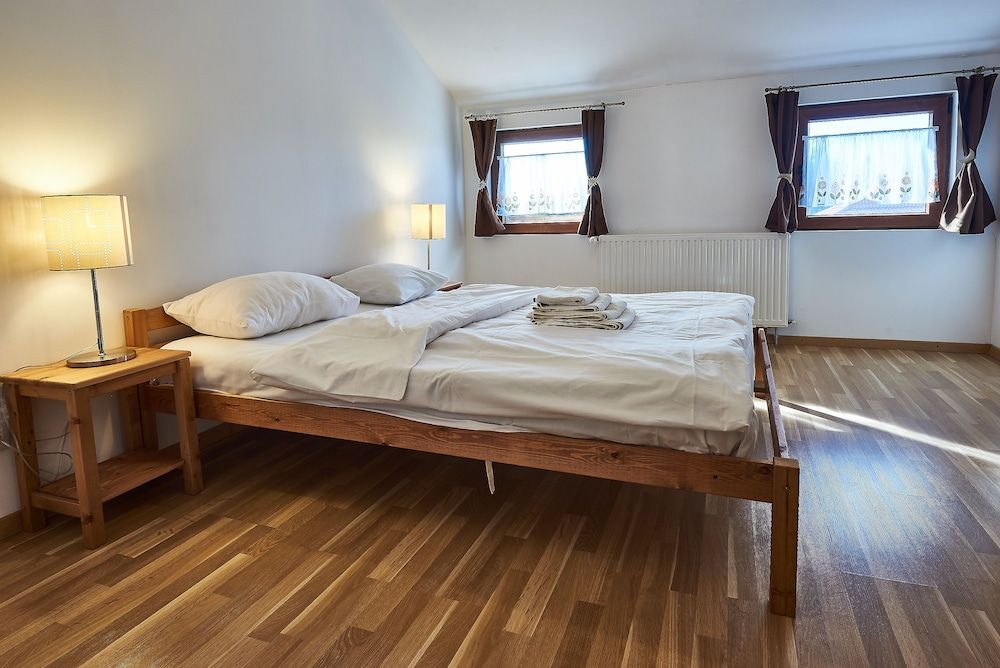 Family Apartment, Mountain View